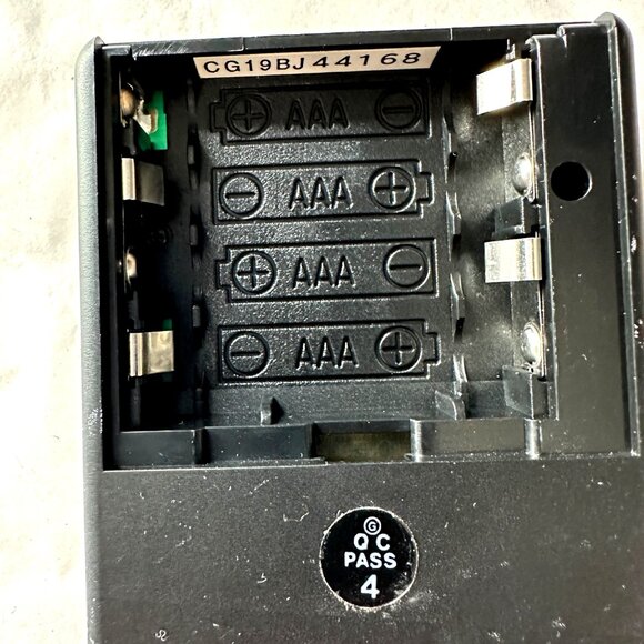 1990 Gemstar VCR Plus model: VIP-18 black replacement remote untested - Picture 3 of 4